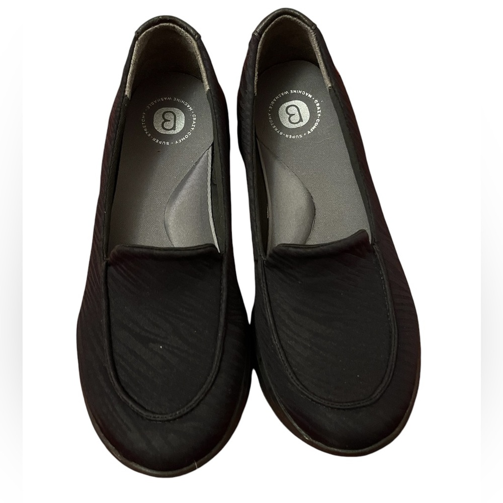 BZees brand Get Movin’ Ballet Flats. NWT. Size 6.5M.